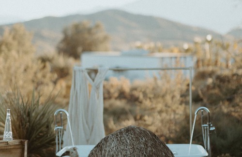 Morongo Valley Apartment | Star Tower on Animal & Art Sanctuary Near Joshua Tree