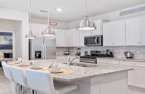 Loughman House | Star Wars Frozen and Harry Potter Themed Villa with Private Pool Near Disney