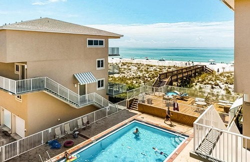 Pensacola Beach Hotel | Starboard Village 3-321
