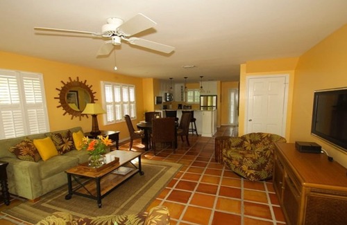 Bahama Village House | STARFISH - SUNNY TOWNHOME in QUIET TRUMAN ANNEX TWO BLOCKS FROM DUVAL ST.