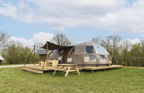 Zuna House | Starlit Tent Lodge Escape