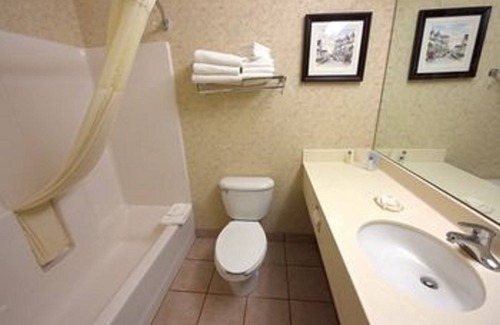 Mackinaw City Hotel | Starlite Budget Inn