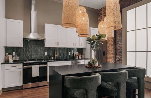 Arts District House | Starr Piano: Carraway Suite – Brand New!