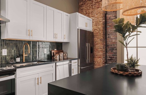 Arts District House | Starr Piano: Carraway Suite – Brand New!