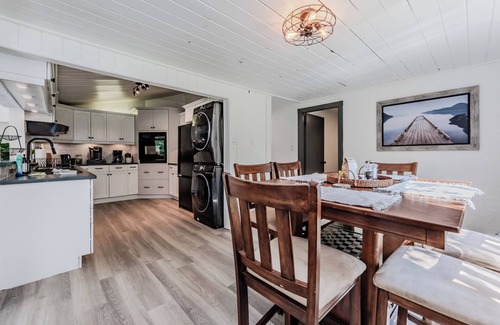 Northern Bruce Peninsula Cabin | Starry Haven: Serene Retreat with Hot Tub
