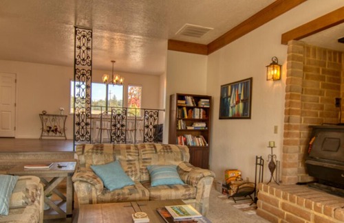 Groveland House | Starry Hills in Pine Mountain Lake