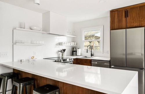 Smithville Ski Chalet | Starry Night Lake House