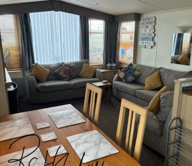 Chapel Saint Leonards House | Starview 8 berth Caravan