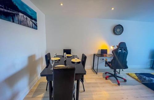 Ipswich Apartment | Starview Apartment-Key Street
