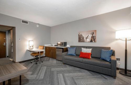 Downtown Springfield Hotel | State House Inn, Trademark Collection by Wyndham