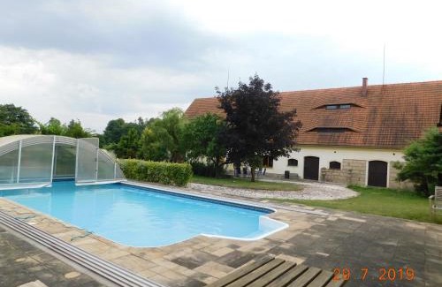 Martinkovice House | Statek-Hofje