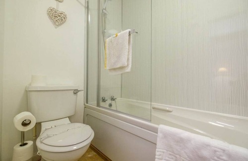 Lanark Apartment | Station Apartment in Lanark