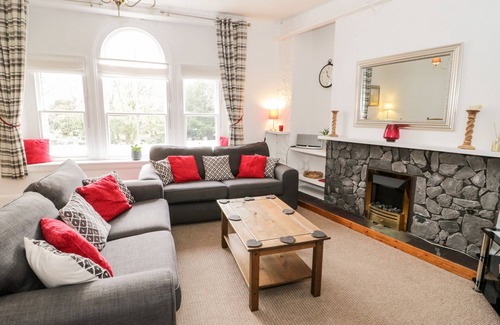 Betws-Y-Coed Apartment | STATION FLAT, family friendly in Betws-Y-Coed