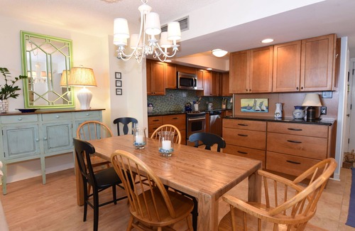 Wrightsville Beach Condo | Station One - 4E Coulter-Oceanfront condo with community pool, tennis, beach