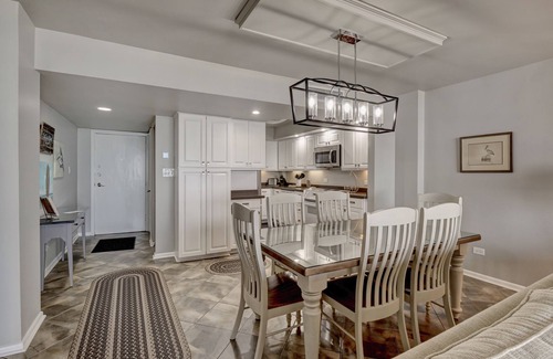 Wrightsville Beach Condo | Station One - 3D CoCo's Place- Oceanfront condo community pool, tennis, beach