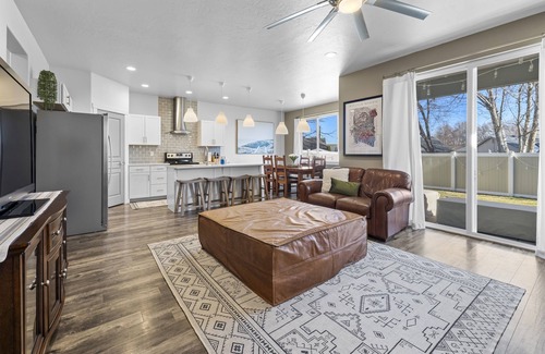 Nampa House | Stationary bike|1600ft²|Backyard|Parking|300Mbps
