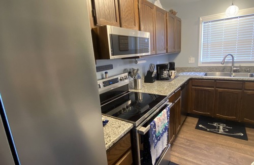 Lake Waccamaw House | Stay 4 Nights Pay 3 Now–Dec 2025, Excludes Holidays! Smooth Sailing 2 Bedroom