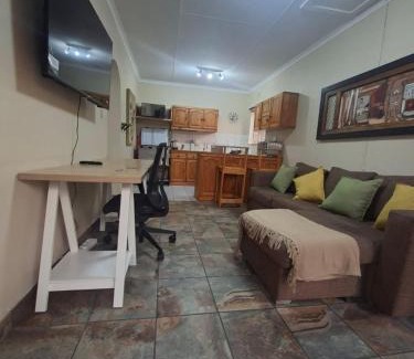 Middelburg Apartment | Stay at Wolkeberg