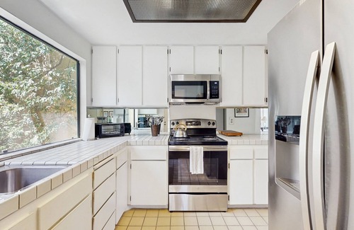 Palm Desert Condo | Stay Awhile: Enjoy Relaxed, Comfortable Living in the Heart of Palm Desert.