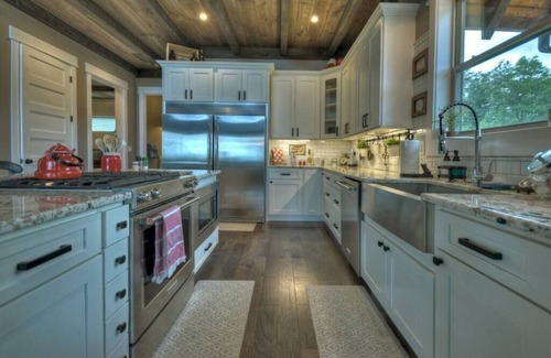 Blue Ridge Cabin | Stay Awhile | Free Night Offer!