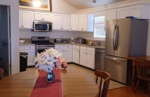Chisholm Creek Apartment | Stay Awhile OKC