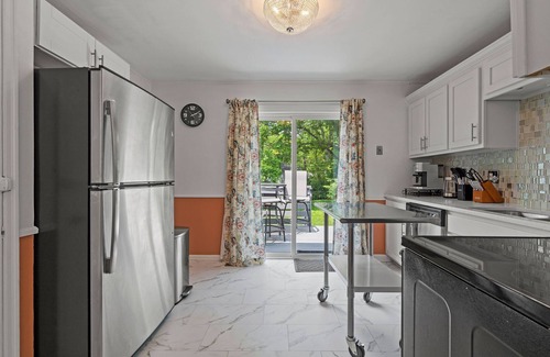 South Kansas City House | Stay Awhile - Waldo Bungalow + Yard!
