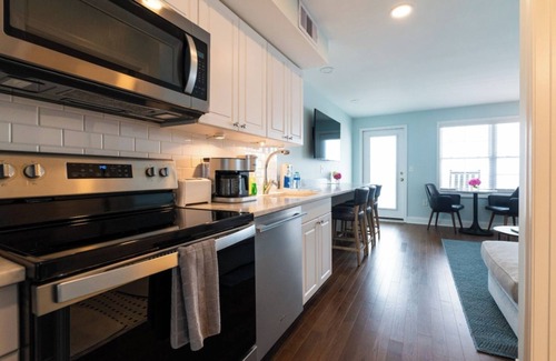 Cape May Hotel | Stay by the Sea | Spacious 2BR w/Private Balcony & Kitchen, Onsite Sauna & Pool