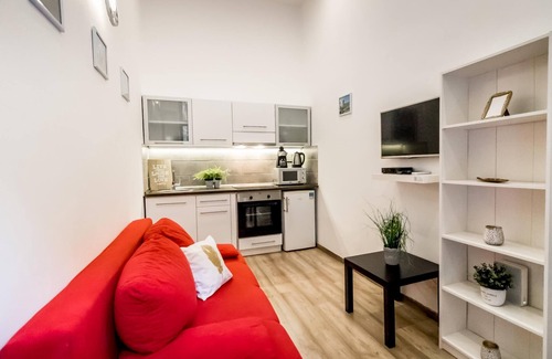 Erzsebetvaros Apartment | Stay close to Day Night HOT SPOT Nightlife