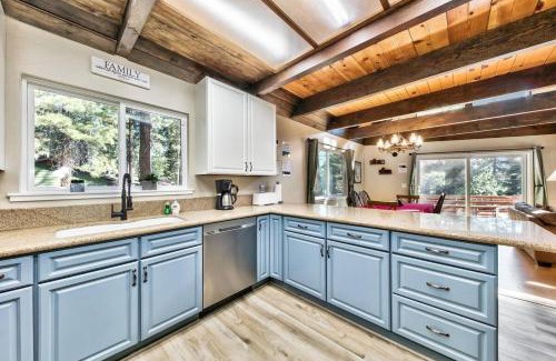 Pioneer Trail House | Stay Cool! AC - Foosball - Nature Escape
