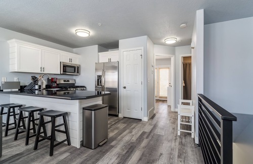 Eden Condo | Stay cool with great rates and central Air conditioning! Weber County lic #3495