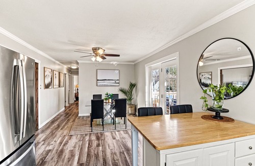 Mooresville House | Stay Downton Mooresville