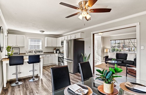 Mooresville House | Stay Downton Mooresville