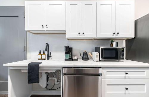 Macon Apartment | Stay & Explore ADA-Friendly Downtown Getaway
