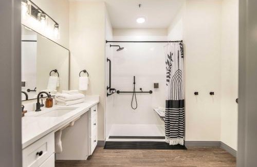 Macon Apartment | Stay & Explore ADA-Friendly Downtown Getaway