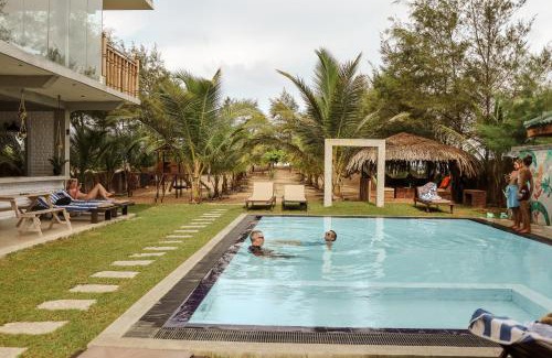 Pottuvil Division 2 Hotel | Stay Golden