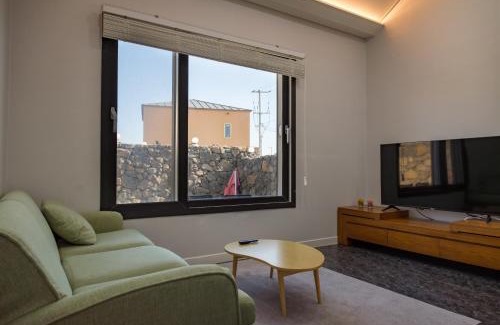 Andeok House | Stay Handol