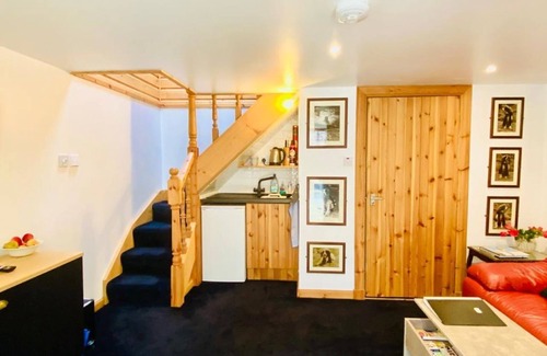 Central Aberdeen Cottage | Stay in A Quirky Old Coal Shed, Right By The Sea In Footdee, Aberdeen