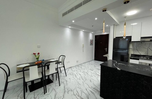 Al Satwa Apartment | Stay in heart of Dubai Marina - LUX 1BRD Apartment