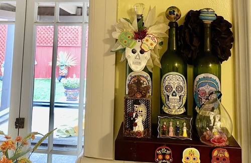 Altadena House | Stay in LA LA Land at Captivating Casa Luna