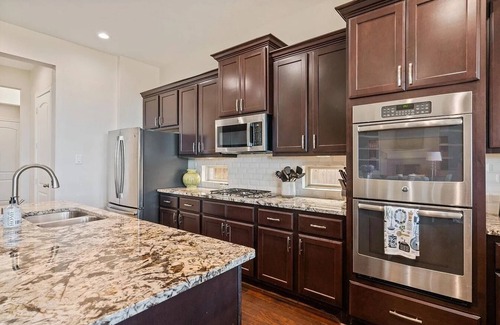 Klein House | Stay In Luxury In Large Family Home