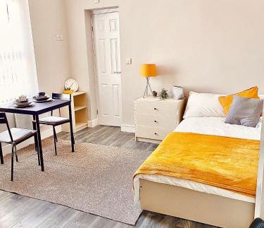 Birmingham City Centre Apartment | Stay Inns