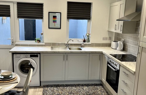 Belfast House | Stay K Belfast - 5mins from City Centre
