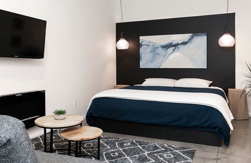 Central Okanagan Apartment | STAY.LUX private suite #1 - steps to the beach