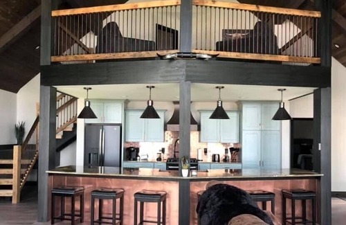 Prudenville Cabin | Stay on the beautiful Houghton Lake