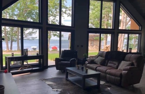 Prudenville Cabin | Stay on the beautiful Houghton Lake
