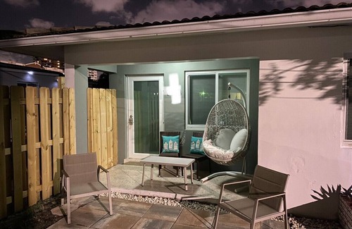 Coral Way House | Stay Over In Miami Home 2BR - 1BTH - Free Parking