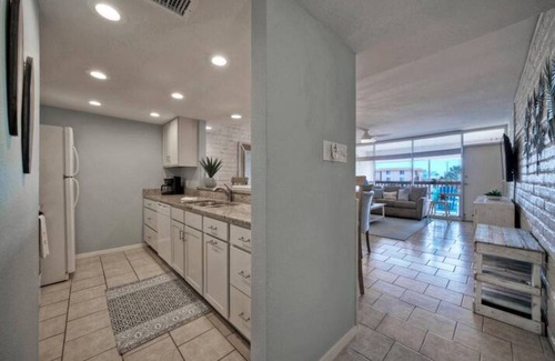 Port Aransas Condo | Stay Palm by AvantStay | Boardwalk, Pool