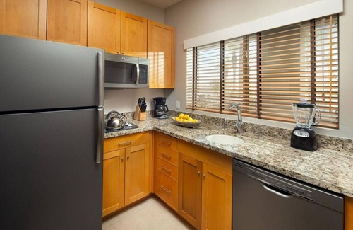 Rancho Mirage Resort | Stay & Play 4 Nights at the Westin MH Resort in a 2-Bedroom Villa On 4/15 - 4/18