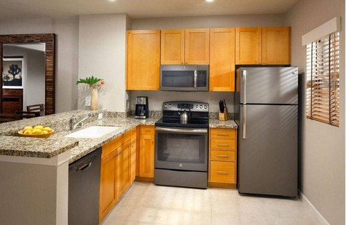 Rancho Mirage Resort | Stay & Play 4 Nights at the Westin MH Resort in a 2-Bedroom Villa On 4/15 - 4/18