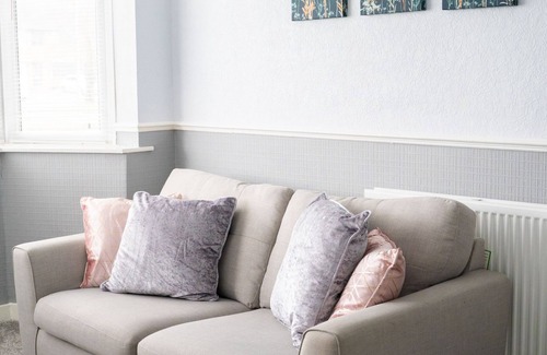 Birmingham House | Stay @ Queslett Road, Birmingham - 3 Bedroom House